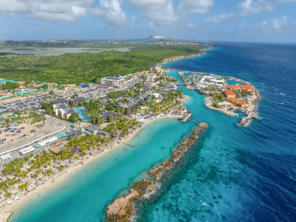 Viaja a Panamá + Curazao 7D/6N